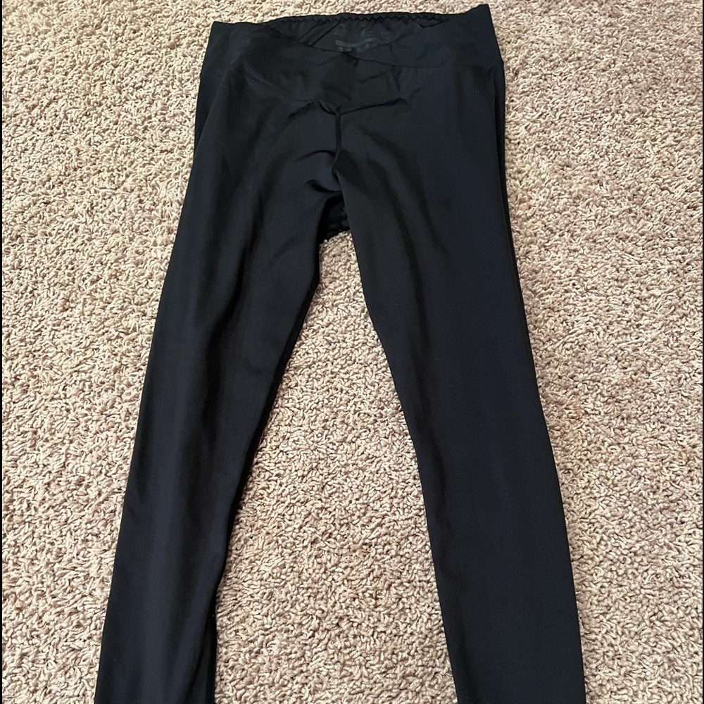 Black crossover leggings